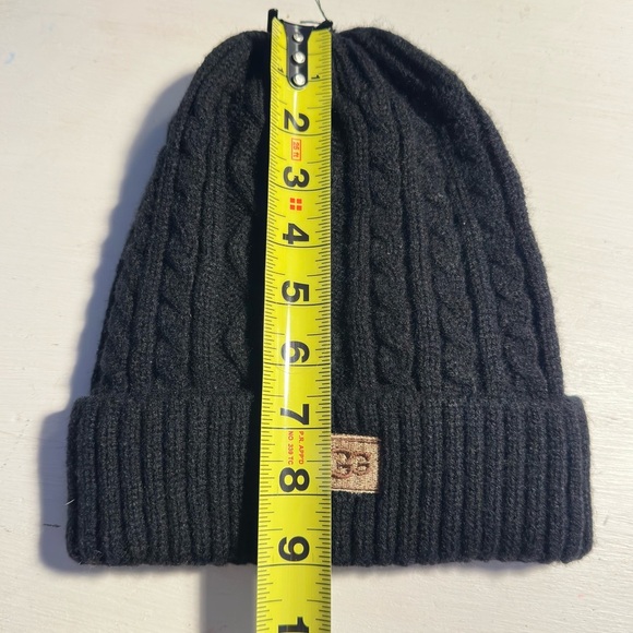 UGG Men's Black Knit Beanie Unisex - Picture 6 of 8
